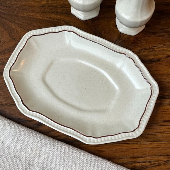 Kensington Staffordshire England Handcrafted Ironstone Set Salt Pepper Shakers - Picture 8 of 15